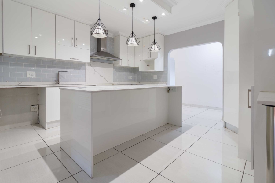 To Let 2 Bedroom Property for Rent in Plattekloof 2 Western Cape